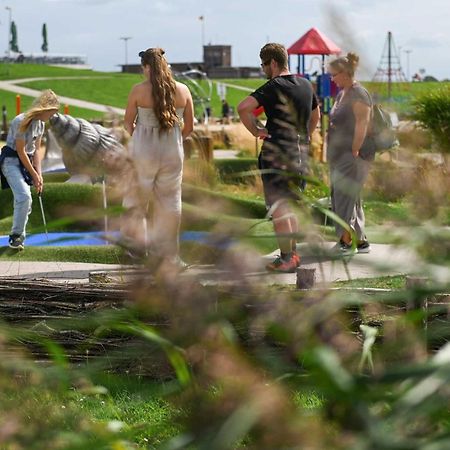 Tiny House Pioneer 18 Zur Meerseite - Green Tiny Village Harlesiel Carolinensiel Buitenkant foto