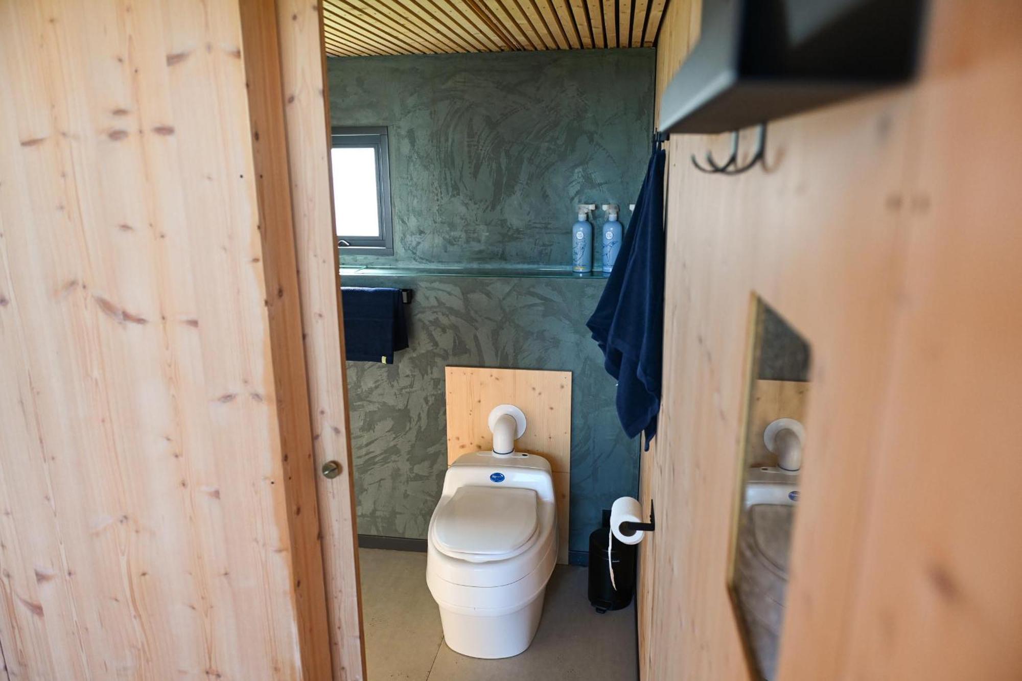 Tiny House Pioneer 18 Zur Meerseite - Green Tiny Village Harlesiel Carolinensiel Buitenkant foto